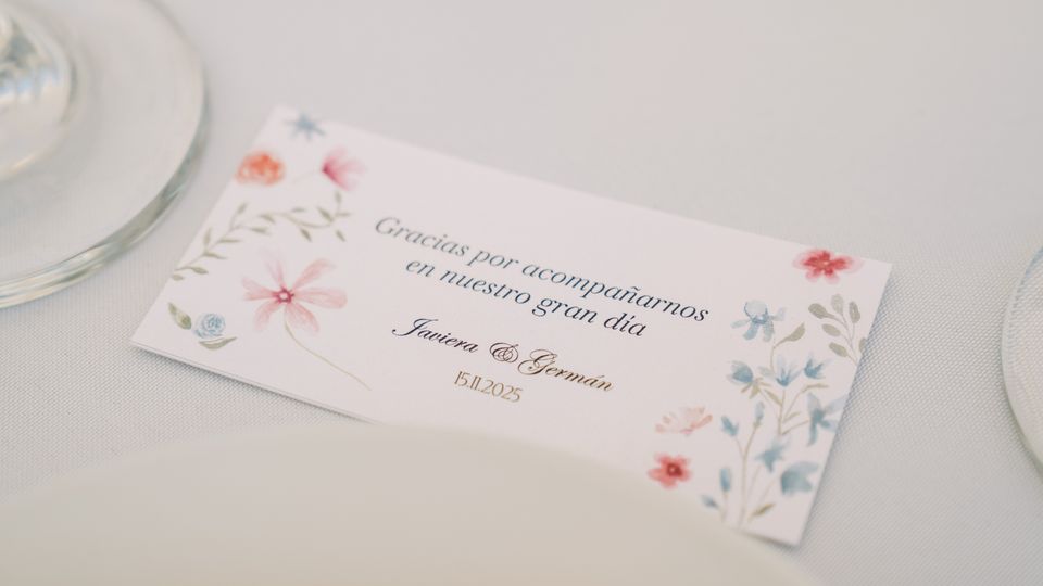 Carolacaracolaestudio - Invitaciones para Matrimonios en Weddy