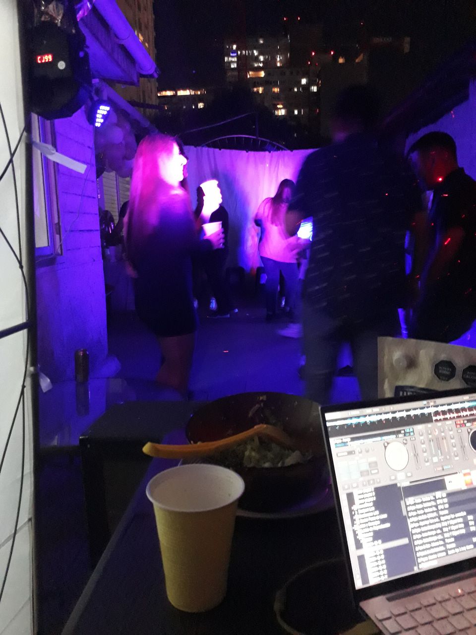 Foto 10 de Djonathans Eventos - Música para Matrimonios