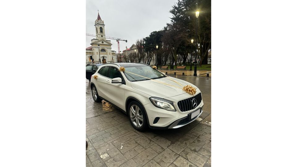 Foto 4 de Novios Sobre Ruedas Puq - Autos para Matrimonios