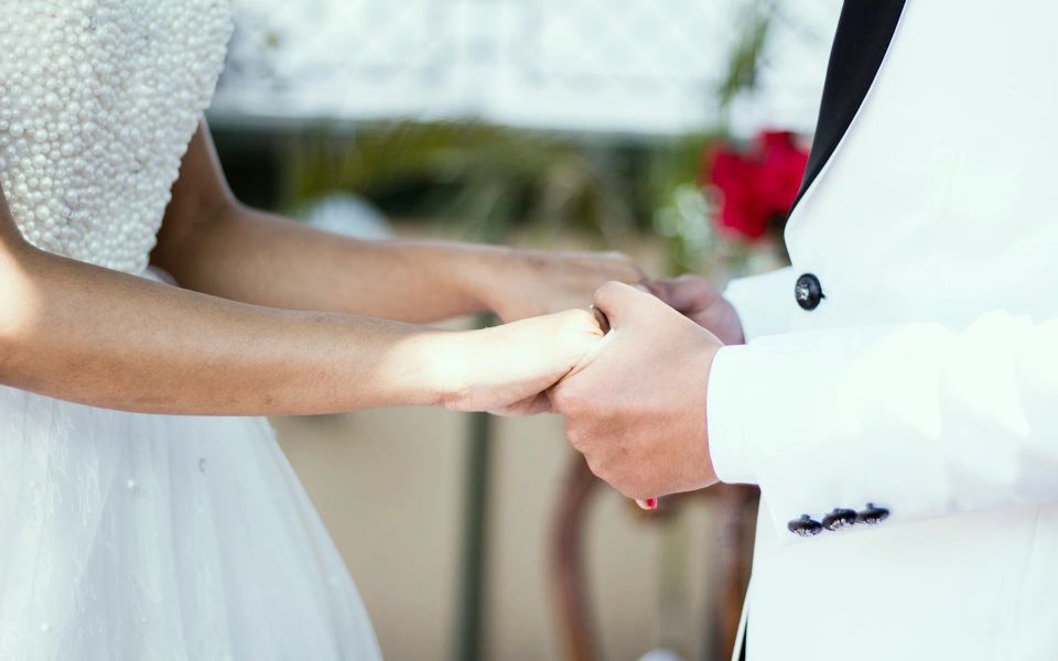 Protocolo y etiqueta en matrimonios en Chile: invitaciones, dress code y reglas útiles - Protocolo en Chile | Blog de matrimonios Weddy